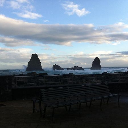 B&B Ciclopi อาชิ กัสเตลโล ภายนอก รูปภาพ